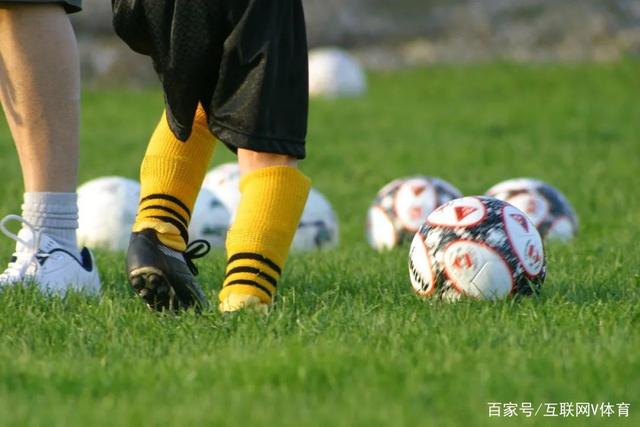 库里奋战半场独揽20分 勇士暂时落后湖人